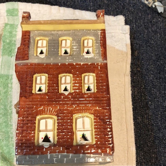 Department 56 - Picture 3 of 7